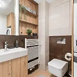 Luxury Eurovea Tower - Danube & Castle Bratislava