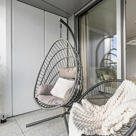 Luxury Eurovea Tower - Danube & Castle *